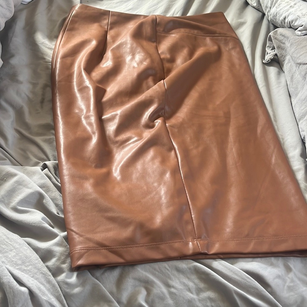 NWOT Express Midi Skirt-M
